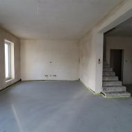 Dom na sprzedaż