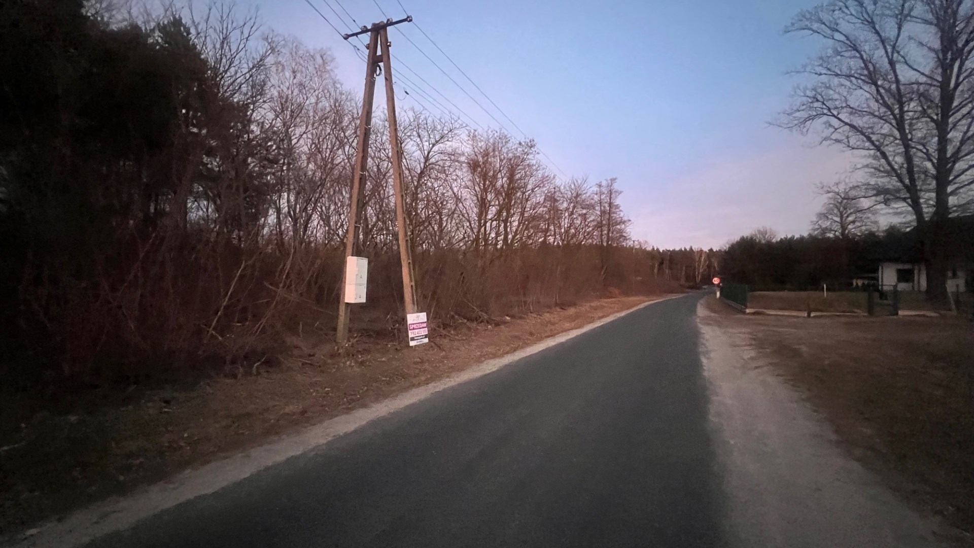 Działka na sprzedaż