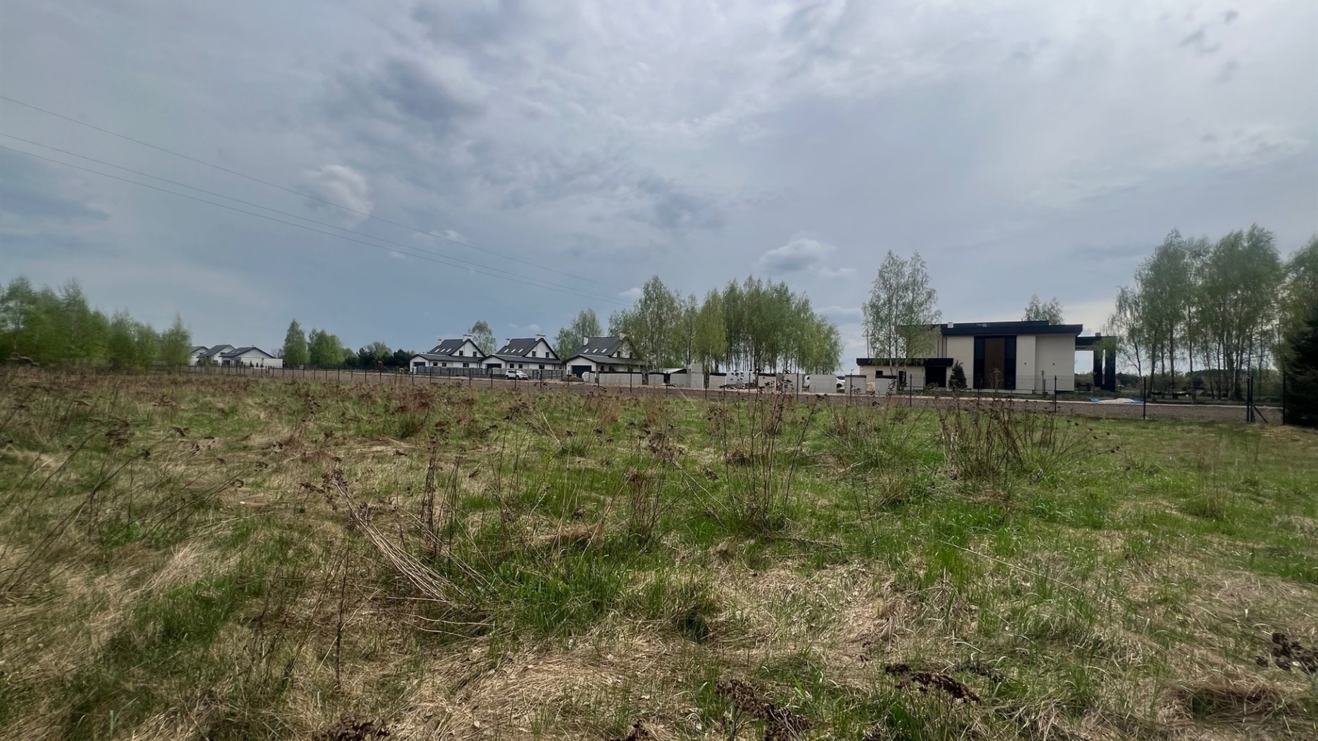Działka na sprzedaż