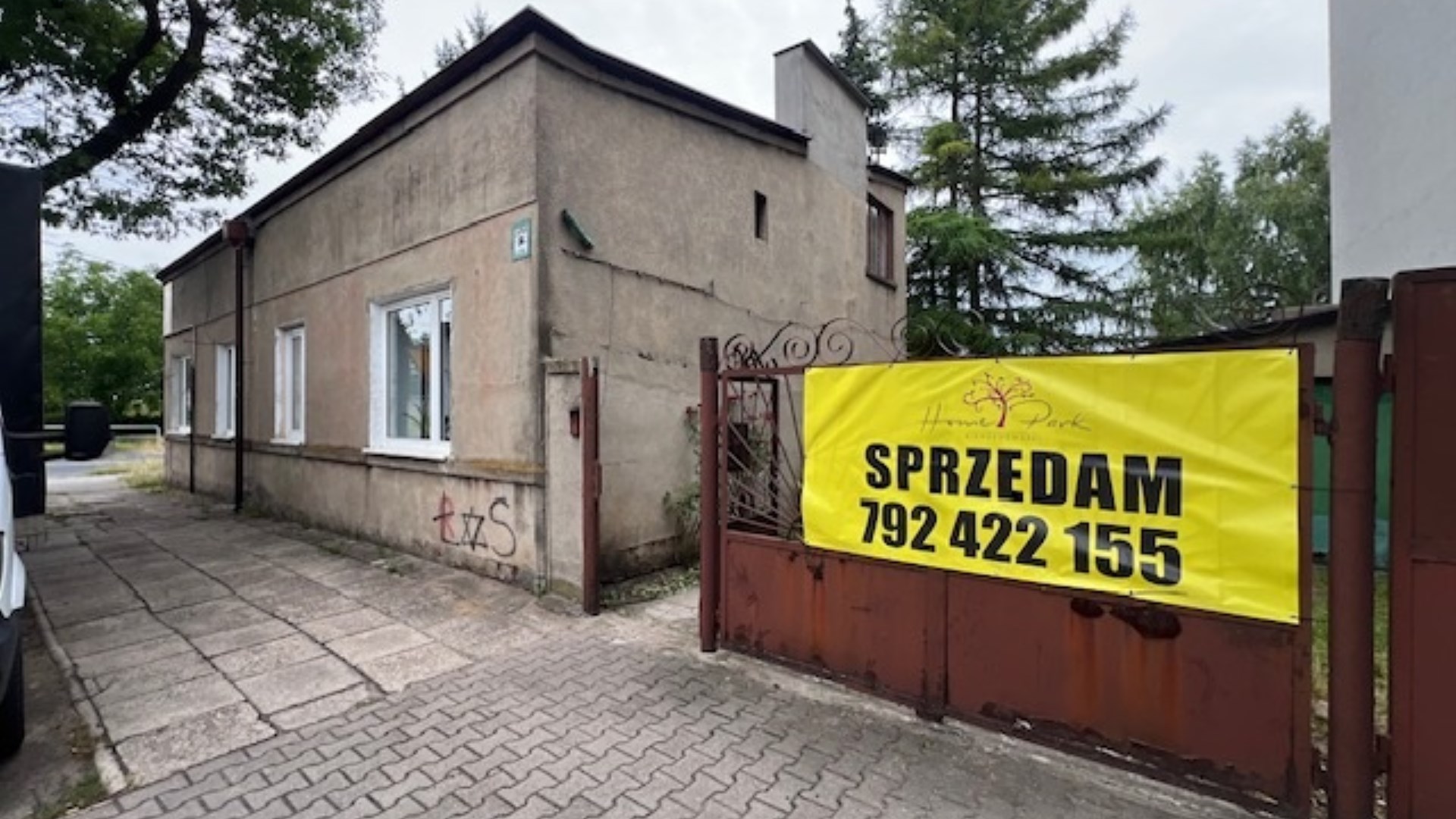 Dom na sprzedaż