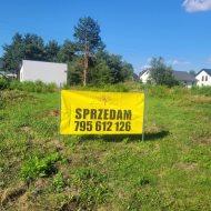 Działka na sprzedaż