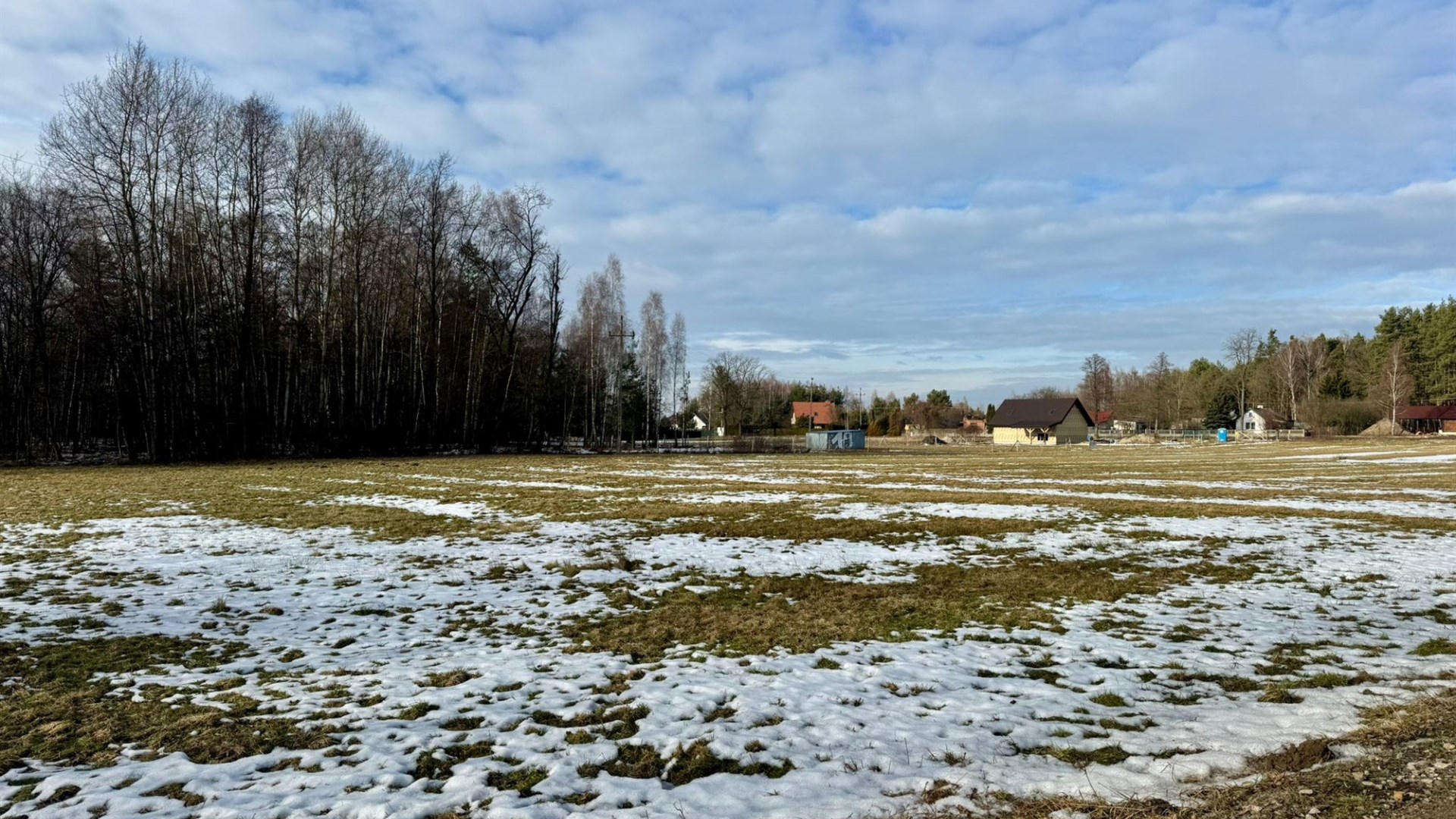 Działka na sprzedaż